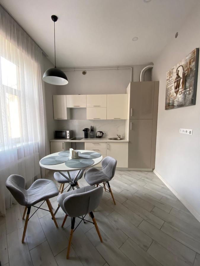Serbska Apartment Lwów Zewnętrze zdjęcie